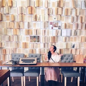 Meet your Posher, Danielle